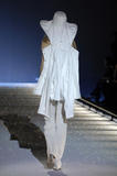 th_61824_Hussein_Chalayan_Paris_Fashion_Show_030_123_1067lo.jpg