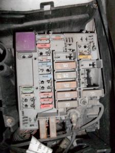 Probléme schéma fusible moteur | Forum Peugeot