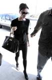 th_26759_celebrity_paradise.com_TheElder_VictoriaBeckham2010_03_15_atLAX3_122_188lo.jpg