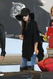 th_03881_celebrity_paradise.com_TheElder_LeaMichele2011_09_30_arrivesatRoissyairportinParis12_122_257lo.jpg