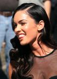 th_72480_Celebutopia-Megan_Fox_visits_the_Late_Show_With_David_Letterman-10_122_257lo.jpg