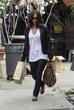 th_69522_Celebutopia-Halle_Berry_shopping_at_a_florists_on_Santa_Monica_Boulevard-06_122_661lo.jpg