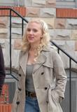 th_12939_Celebutopia-Scarlett_Johansson_on_the_set_of_He2s_Just_Not_That_Into_You-07_123_819lo.jpg