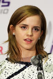 http://img16.imagevenue.com/loc174/th_59275_EmmaWatson_TheNationalMovieAwards2010atTheRoyalFestivalHallinLondon_May262010a051_122_174lo.jpg