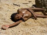 Naomi nude beachi30w7hct0u.jpg