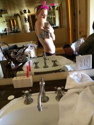 Kaley Cuoco leaked nude pics part 02-k67ou4hi2q.jpg