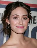 http://img16.imagevenue.com/loc940/th_63748_Emmy_Rossum_2008-10-02_-_InStyle_Hosts_Party_For_Tommy_Hilfiger_587_122_940lo.jpg